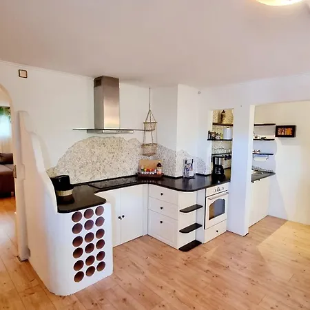 Apartmán Ruheoase Am Waldrand - Auf 90qm Sind Nicht Nur Eltern Und Bis Zu 5 Willkommen, Auch Hunde Und Katzen Sind Willkommen Laichingen