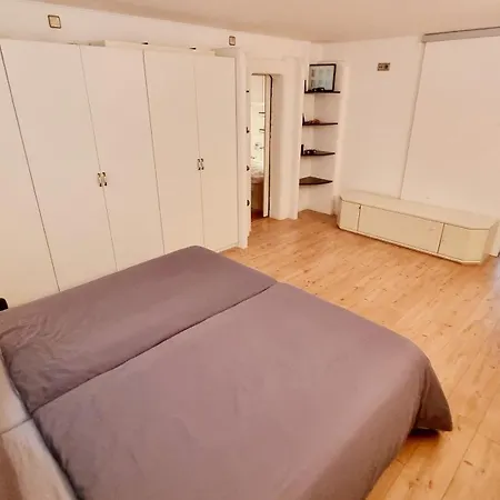 Apartmán Ruheoase Am Waldrand - Auf 90qm Sind Nicht Nur Eltern Und Bis Zu 5 Willkommen, Auch Hunde Und Katzen Sind Willkommen Laichingen