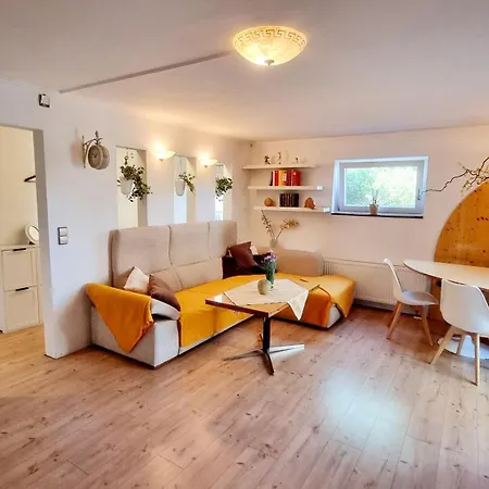 Ruheoase Am Waldrand - Auf 90qm Sind Nicht Nur Eltern Und Bis Zu 5 Willkommen, Auch Hunde Und Katzen Sind Willkommen