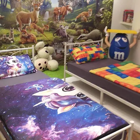 Apartmán Ruheoase Am Waldrand - Auf 90qm Sind Nicht Nur Eltern Und Bis Zu 5 Willkommen, Auch Hunde Und Katzen Sind Willkommen Laichingen